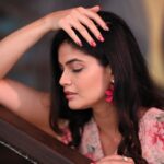 Kalpika Ganesh Instagram – Life is not perfect
But your Nails can be 

Nails by @agratasalon @thenailbar_hyd @makeupbykrishnaveni 
📸 @karteeksivagouni 
Styling @_anita_priya 

#nails #nailsofinstagram #nailbar #pretty #nailart