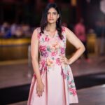 Kalpika Ganesh Instagram – I don’t try too hard to be pretty💓

At an event of @coffeeinachaicupmovies 
Acknowledging Art & Artists

Stylist @_anita_priya 
MUH @makeupbykrishnaveni 
📸 @karteeksivagouni 
Wardrobe @coverstoryfsl 
Nail art @agratanail_hyd @agratasalon 

#dressup #dressuptime #coffeeinachaicup #art&artist Heart Cup Coffee, Gachibowli