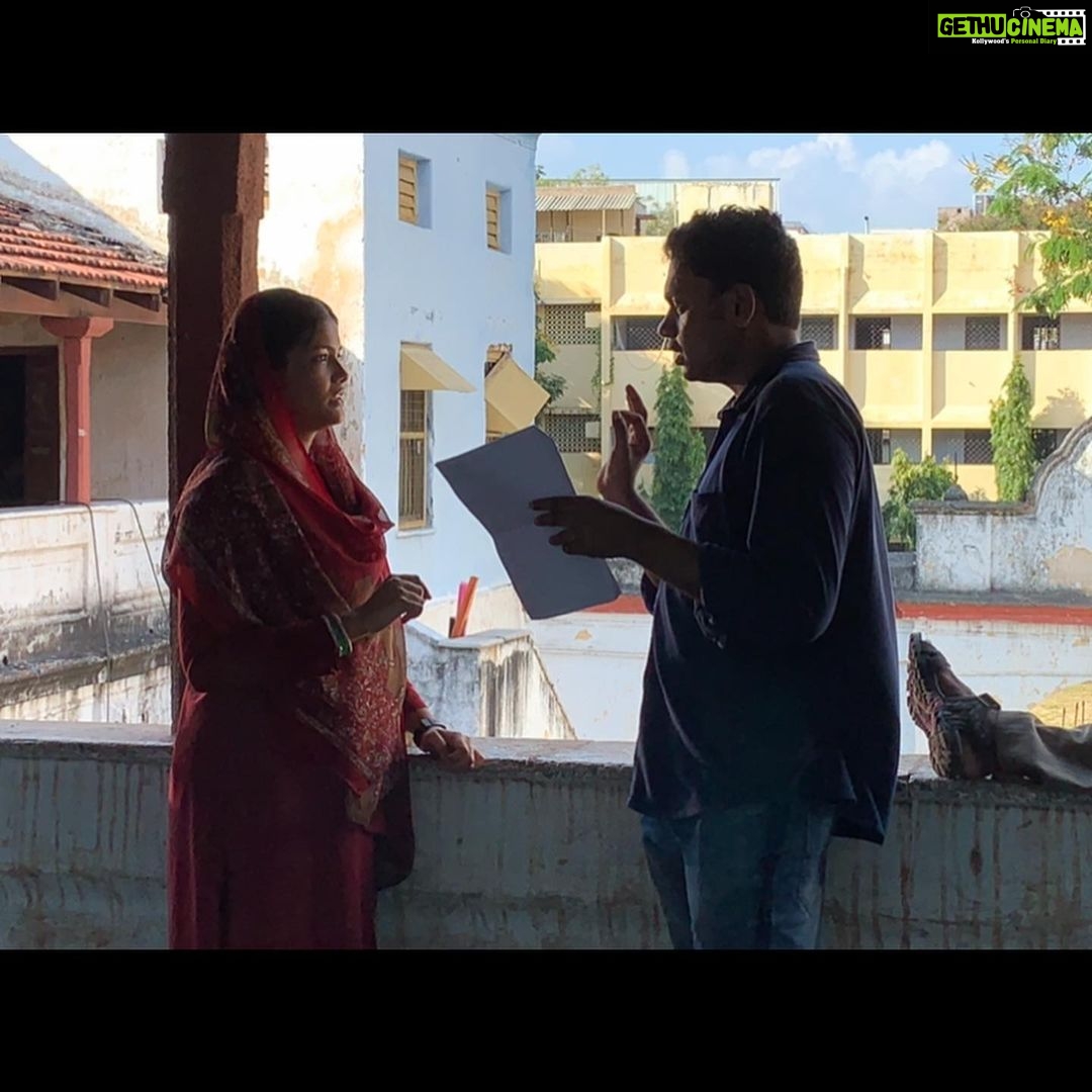 Kalpika Ganesh Instagram - Hello Mr @k.abhireddy First of all puttina rojuki jai jailu Secondly I still remember our first meet and you and me will remember for very long for sure .. I guess that mismatch made us come this long.. With all the patience and the bunch of talent that you are I wish from all my heart .. you continue to tell more stories that are soulful and would be remembered for the longest times in peoples heart ❤️❤️ You are my best man in my career A turning point !! And let’s keep this association going no matter what RUBY is gonna be special all thanks to you Thanks for smiling in the pics alongside me Knowing how camera shy person you are🥰 Thanks @bi_nikilator for a super bday capture❤️ Plz ignore @shravanmadala & @mahesh_the_filmmaker for their presence in the pic they always wanna disturb me😛😛