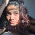 Kalpika Ganesh Instagram – Climate Demands🤍💜🤍

#nomakeup #sunsetselfie #appleiphone #shotoniphone #timerclick #timer #noedit #nofilter