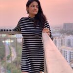 Kalpika Ganesh Instagram - Every beautiful sunset has their own stories 📷 @harish_aritakula #sunset #tints #stripes #blackandwhite #bnw #balcony #phoneclicks #noedit #nofilter #serene
