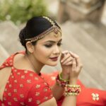 Kalpika Ganesh Instagram – Ye ladki hai allah

#sundayfunday #traditional #photoshoots #throwback
