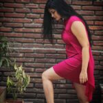 Kalpika Ganesh Instagram – For me, becoming isn’t about arriving somewhere or achieving a certain aim. I see it instead as forward motion, a means of evolving, a way to reach continuously toward a better self
The Journey doesn’t end…

#aimhigh #journeymatters #path #reach #saturdaymotivation #throwback