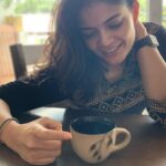 Kalpika Ganesh Instagram - Was your cup of coffee as delicious as mine❤️ And this amazing candid captures by @dancewithkenny