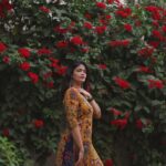 Kalpika Ganesh Instagram – Let us all bloom soon
Happy days are definitely ahead
Only if you stay safe and stay home❤️

#throwback #nature #roadsidephotography