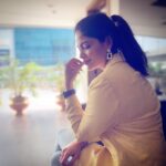 Kalpika Ganesh Instagram – As sweet as MANGO

Edited by me🥭

#yellow #mango #blazer #profile #phoneclicks #shotoniphone #ponytail TV5 News