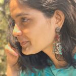 Kalpika Ganesh Instagram – And just before I shy for a click
And trying hard to make it look candid❤️
Earrings by @loukyas__an_inch_of_gold 

#phoneclicks #alltimefavorite #appleiphone #shotoniphone