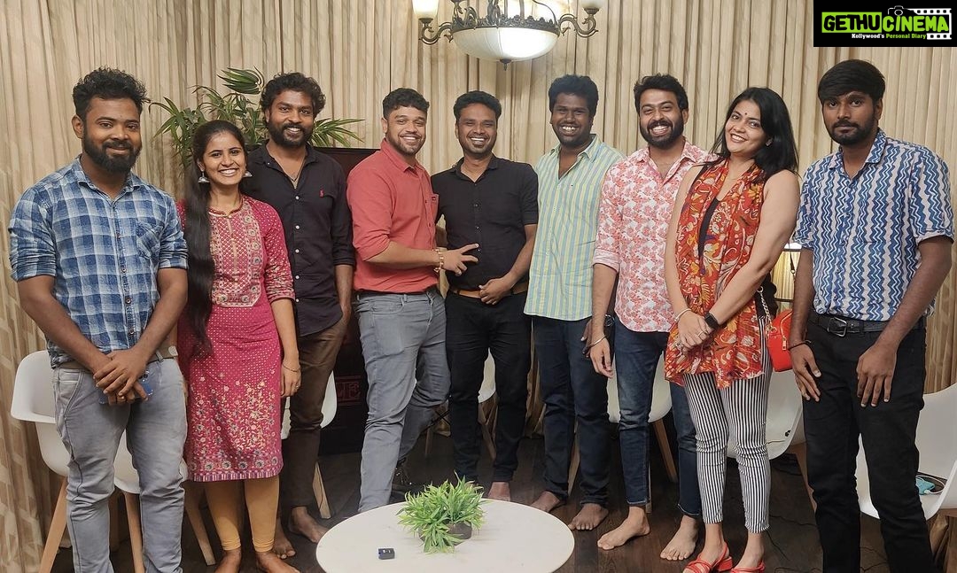 Kalpika Ganesh Instagram - When the whole family of #parole team knows we are gonna be there for each other @dwarakhraja thanks for bringing this family of diff states and diff parents together ♥️ can’t thank enough @linga19 @karthiikrs what would you guys do with out #thendral @monisha_murali_ you know I’m your akka for life with zero expectations and all hearts @behindwoodsofficial @cineulagamweb @puthiyathalaimurai @cinemavikatan @indiaglitz_tamil @aadhancinema @puthuyugam_insta @vjshree_official @vj_nikki_ @rjrgram #parole #promotions #nov11 #thendral #kovalan #karikalan #kavi #chennai #kalpika #iamkalpika Chennai, India