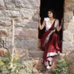 Kalpika Ganesh Instagram - Yes I’m always eager about my releases and get so excited as I give in more than 100% to what ever I take up.. and @sitaontheroad_telugu_movie was more than 500% according to me And yes I’m eager to know what you felt watching the movie too Only on @zeeplexofficial #sitaontheroad #zeeplex #kalpika #anu #choreographer #bricks #walls #wells