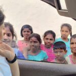 Kalpika Ganesh Instagram – All the future Sita’s who looked very excited to witness how we were shooting.. thank you yenkathala ooru.. meerandaru baa chuskunaaru nannu 

Watch @sitaontheroad_telugu_movie on @zeeplexofficial 
And make this weekend worthy💓