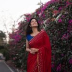 Kalpika Ganesh Instagram - Ending this series of Miss Jwala with a heartfelt smile Thanks much for all the love ❤️💙 Styling @_anita_priya Clicked by @karteeksivagouni #thankyou #redsaree