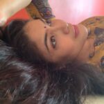 Kalpika Ganesh Instagram - Ofcourse I’m obsessed with my long hair #flashbackfriday #longhair #selfmakeup #bindi #purple #print #printdesign #timerclicks #selfie #shotoniphone #appleiphone