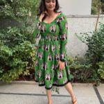 Kalpika Ganesh Instagram – Gracing with @apeirocouture 
And Trisha trying to be trisha💚

Clicked by @nikkdella 

#greens #faces #kalamkari #interviews #candid #phoneclick #shotoniphone #candid