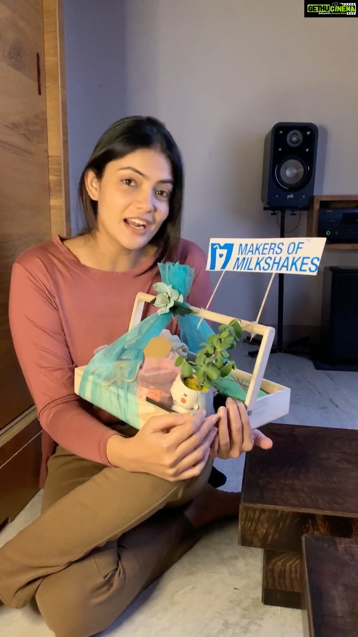 Kalpika Ganesh Instagram - And yes this hamper is full of love with lot of useful and sustainable products and loads that’s going to help survive lot of women trying to stand on their own.. thanks @makersofmilkshakes for assembling such an amazing bunch of useful goodies @avni.giftgreen perfect set of Diya’s and soy candle💚 @handverk beautifully hand painted sustainable jar🤍 @kritikalahyd cute embroidery of masks and purse💗 @periodhub the most essential part of a women’s life being made easy by your organic products🤎 @makersofmilkshakes loved every flavour as it had the subtle and variety of flavours.. the best part is they can be stored upto a month or so and the jars are reusable as they are sustainable ❤️ Best hamper of #2020 #makersofmilkshakes #icecreams #avnigiftgreen #kritikala #theperiodhub #handverk