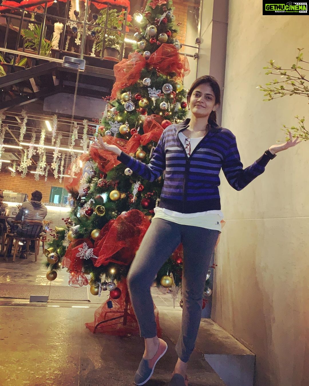 Kalpika Ganesh Instagram - So what if I cannot decorate a Christmas tree for myself I can still send much love to all the new beginnings Merry Christmas 🌲 Good Vibes Only Cafe