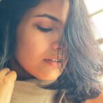 Kalpika Ganesh Instagram - Sweet Nothings #candid #potraits #phoneclicks #iphone #daylight