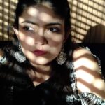 Kalpika Ganesh Instagram - And ya I do like staring at my nails and otherwise too🖤🤍