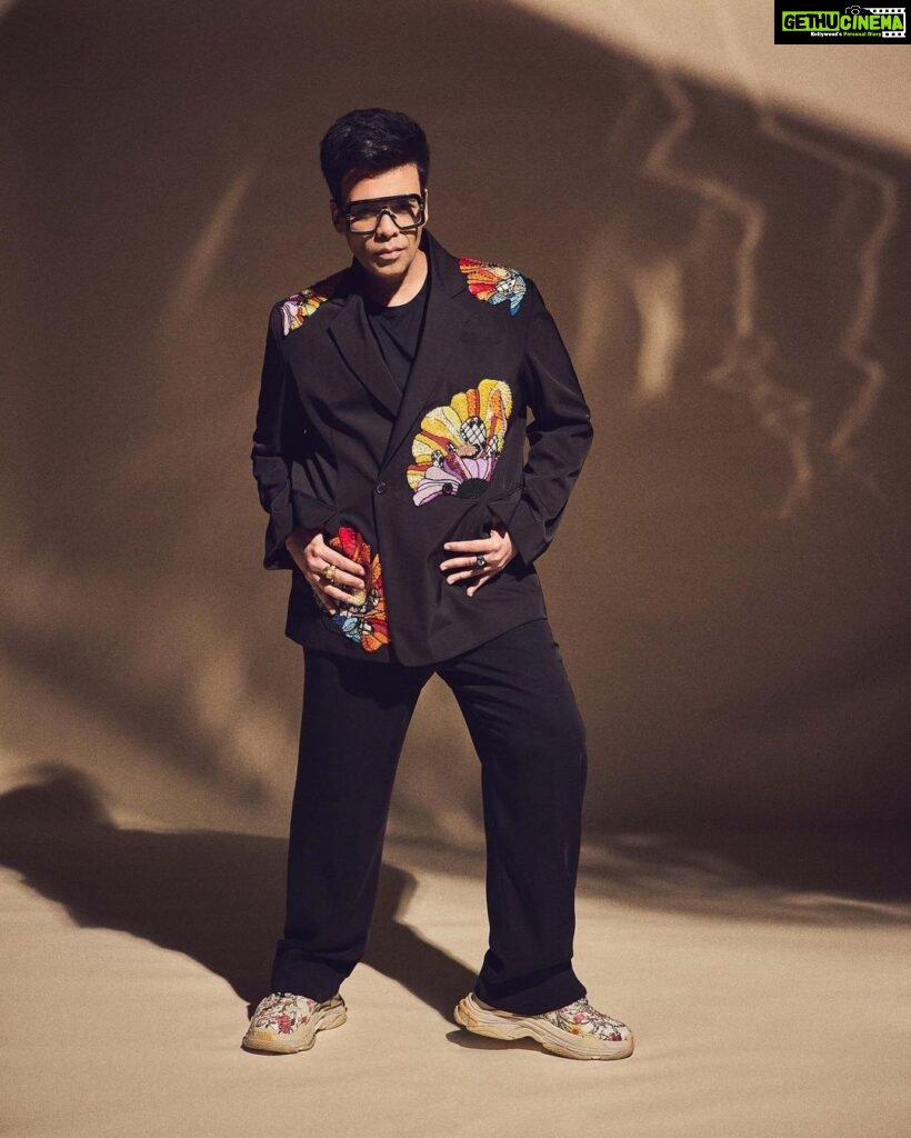 Karan Johar Instagram - Floral coral and more …. Styled by @ekalakhani in @goyalkanika 📷 @sheldon.santos