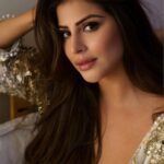 Karishma Kotak Instagram – Hi world 🌎