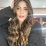 Karishma Kotak Instagram – Big bouncy hair and great skin @111skin a la @touchhairstudio_