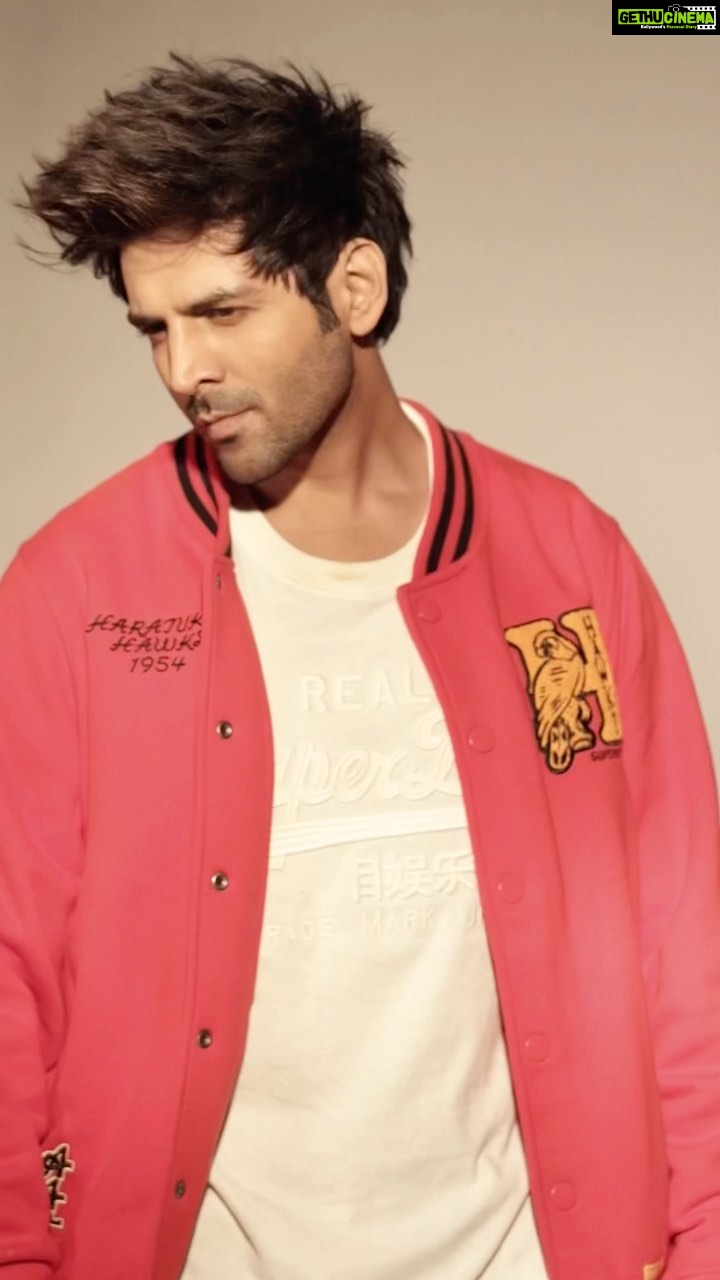 Kartik Aaryan Instagram - New week New Day A new announcement🤞 Coming soon⏳ Super’ Excited 🔥