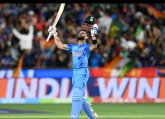 Kay Kay Menon Instagram - That Backfoot Six over long-on...My Goodness! What an unbelievable innings! Take a bow! @virat.kohli 🙏👏👏👏 . Heartiest Congratulations Team Bharat!! #teamindia #indiavspakistan #t20worldcup2022
