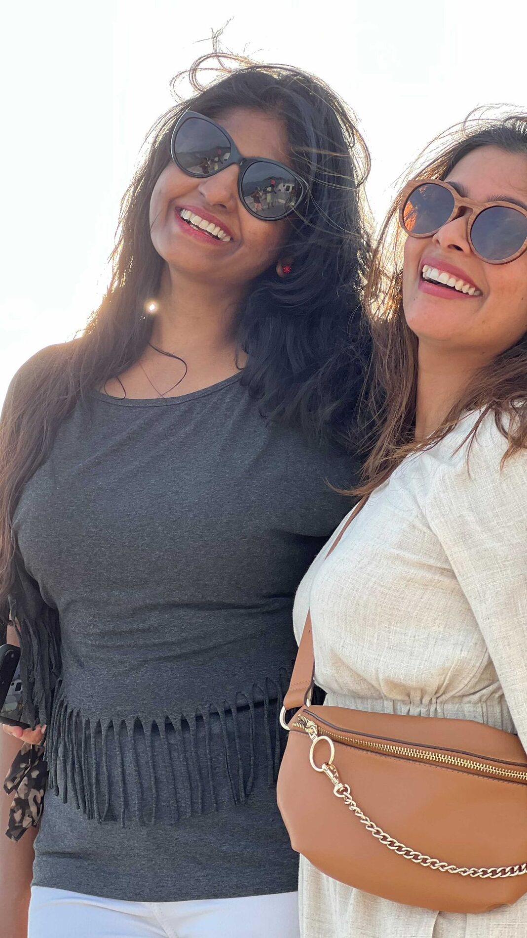 Keerthi shanthanu Instagram - We are smiling coz we thought this was *Reel* good….😜 @kanithiru10 But our hubbies think otherwise 🤷‍♀️🤦‍♀️ @shanthnu @dir_thiru 😅 #trendingreels
