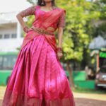 Keerthi shanthanu Instagram - Nalla iruka?? 😉🌸 Louveee this half saree from @studio149 💖 Best jewellery from @jcsjewelcreations 💖 Self Makeup 💖 📸 Thambi @storiesbysidhu hairdo : @vama_moirangthem #traditional #halfsaree #pink