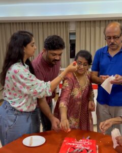 Keerthy Suresh Instagram - Here’s to the most romantic couple sharing their life, love, laughter and Birthday!!! Happiest Birthday Amma and Acha!! 😻🤗♥️ #HappyBirthday #BirthdayVibes