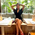 Ketika Sharma Instagram - normal pose? #whatdoyoumean 🤷🏼‍♀️ #my #lbd #moment #loveandlight