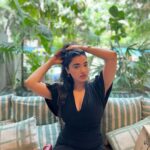 Ketika Sharma Instagram - normal pose? #whatdoyoumean 🤷🏼‍♀️ #my #lbd #moment #loveandlight