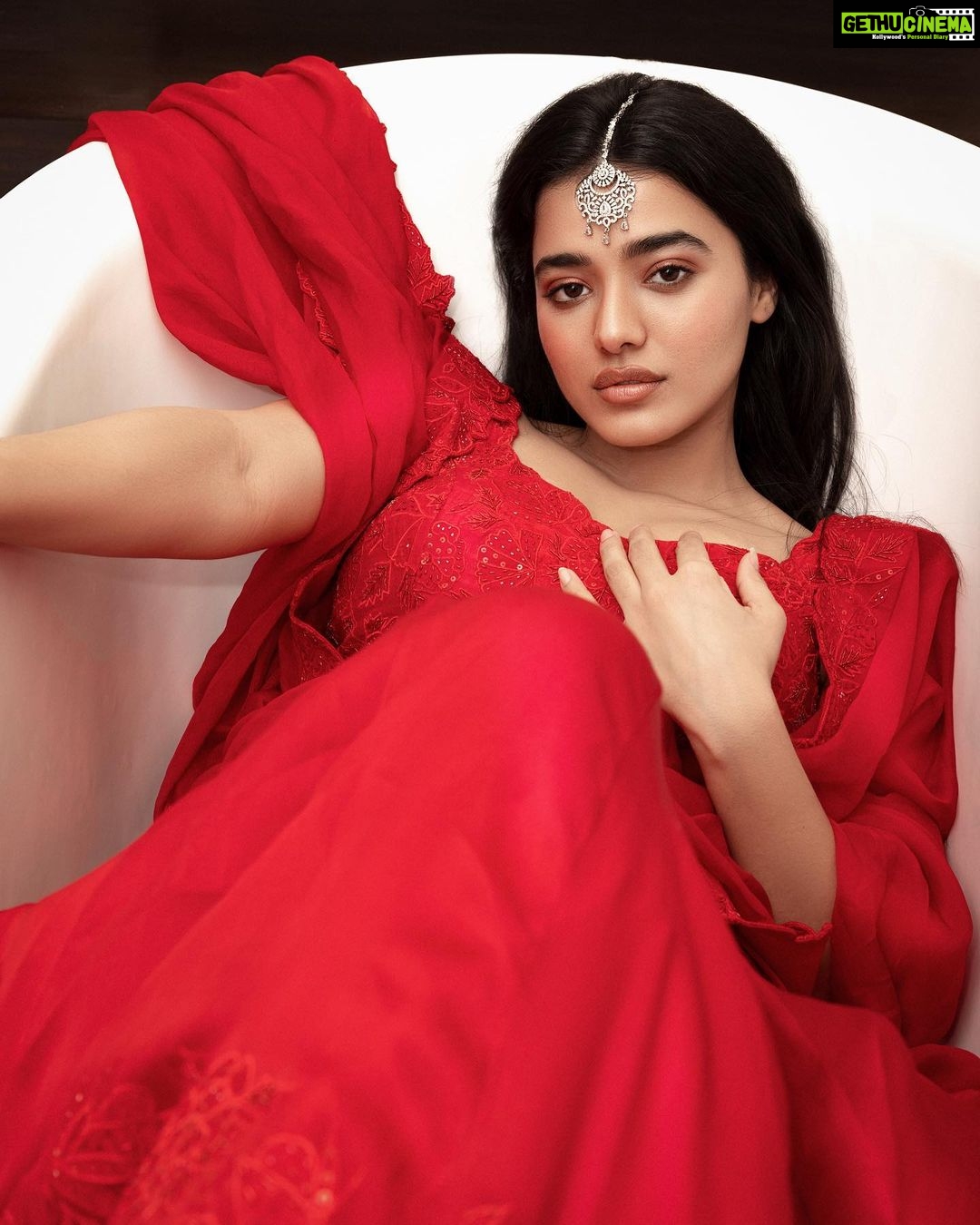 Ketika Sharma Instagram - 🦦 @pranav.foto ✨ Outfit - @sravanirao.in Stylist - @sandhya__sabbavarapu Styling team - @sirichandana_medi @rashmi_angara @thumu_bhavana Jewellery - @petalsbyswathi Photography - @pranav.foto MUA - @makeuphairbyrahul #quintessential #tub #portrait #red #obsession #lehenga #loveandlight