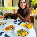 Kim Sharma, food, pretty