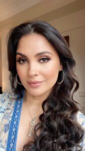 Lara Dutta Instagram - Just another working Wednesday! Let’s start some important conversations with @abbottglobal . @collectiveartistsnetwork @shraddhamishra8
