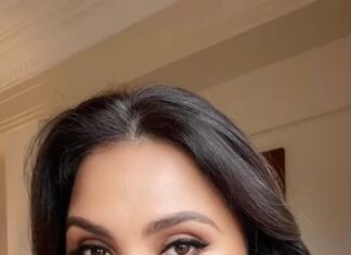 Lara Dutta Instagram - Just another working Wednesday! Let’s start some important conversations with @abbottglobal . @collectiveartistsnetwork @shraddhamishra8