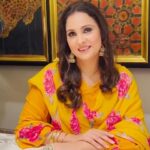 Lara Dutta Instagram - This Diwali, gift the beauty of savouring fond moments, making sweet memories and adding love to meals with the arias home collection! Celebrate the festive season in style by accentuating the dining room with beautiful arias crockery, elegant glassware and modish cutlery Check out the entire range at your nearest @athomestore or on www.at-home.co.in #Arias #home #Diwali #Gifting #Diwaligifting #Festival #AriasHome #AtHomeByNilkamal