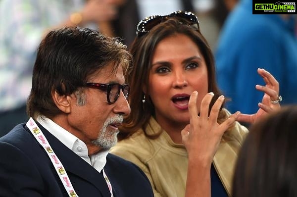 Lara Dutta Instagram - Happy 80th birthday my dearest Sir @amitabhbachchan !! I have no idea what we were discussing here, but it must have been something fierce!! 😂😂. Just know that you are fiercely loved, admired and revered. So honoured to know and be able to share space with you. #happybirthday !!! ♥️♥️♥️