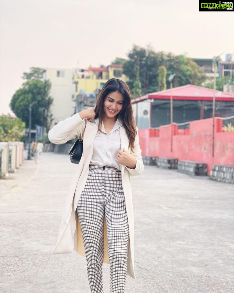 Lavanya Tripathi Instagram - It's so important to live a real life away from social media, not to do things just for the fun of uploading it to insta! was caught in a loop for a while (part of my profession) but now I have learned to keep a balance between the two 🥰 PC- @sidharth_ratan Rishikesh