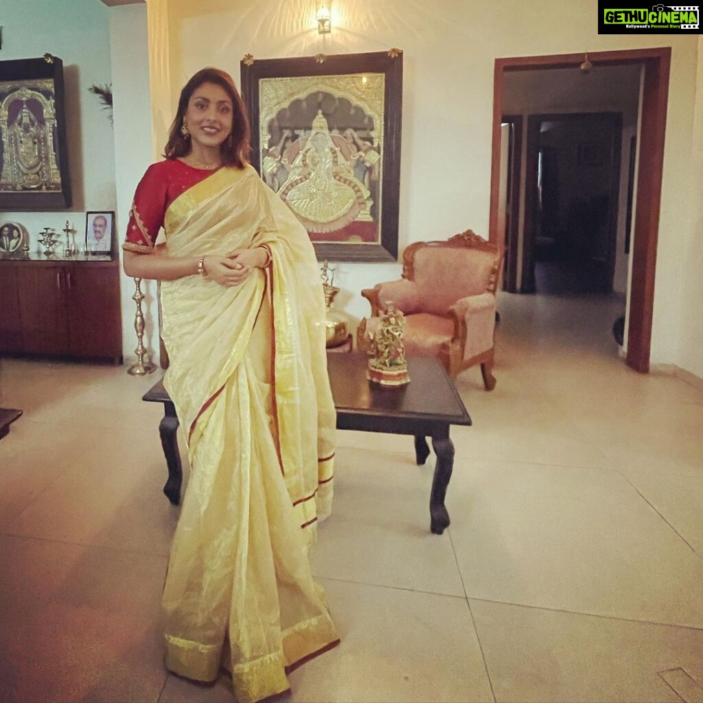 Madhu Shalini Instagram - Happy Onam 😌♥️ Pc - @p.raj_kumari #onam #myfirst #saree♥️ #sareelove #saree #instafashion #fashion #festivewear #pic #picoftheday #picture #pictureoftheday #photooftheday