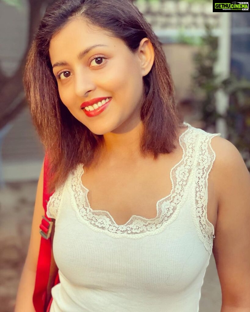 Madhu Shalini Instagram - ♥️ #sunshine #goldenhour #saturday #instagram #instalike #picoftheday #pic #picture #photography #photo #photooftheday