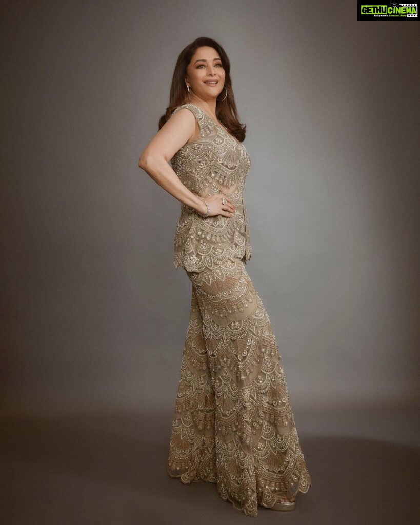 Madhuri Dixit Instagram - "Clothes aren't going to change the world, the women who wear them will." - Anne Klein #saturday #saturdayvibes #photooftheday #photoshoot