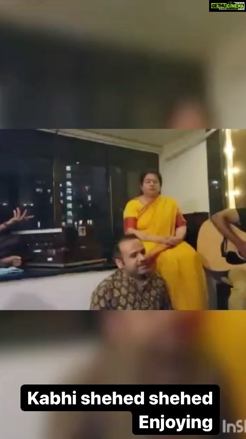 Madhushree Instagram - Enjoying Kabhi neem neem . Shubham sung very well . Film Yuva #ranimukherjee #abhishekhbachchan #love #music #song #artistsoninstagram #voice #singing #artist #lyrics #film #singer #romantic #instagram #instamood #instamusic #insta #instamood