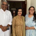 Madhushree Instagram - Got blessings from mahamandaleshwar balakanandgiri ji and attended yesterday to Bhupendraji , place on his birthday . #happybirthday both of Guruji Balakanand Giri ji and Bhupendraji ..