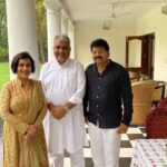 Madhushree Instagram - Got blessings from mahamandaleshwar balakanandgiri ji and attended yesterday to Bhupendraji , place on his birthday . #happybirthday both of Guruji Balakanand Giri ji and Bhupendraji ..