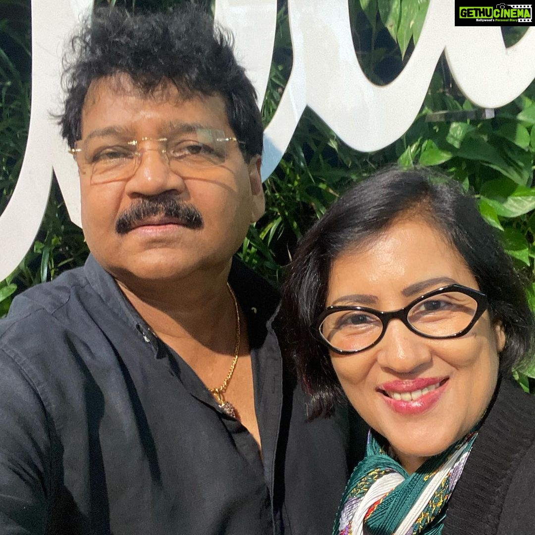 Madhushree Instagram - I love to travel .. #travelling #delhi to attend #ring #ceremony of my very close one .. #ringceremony
