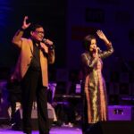 Madhushree Instagram - “Indore Ki Beti “ a wonderful program pics .. #jaswindersingh #agamkumarnigam #sonunigam #indore #orchestra #musica #musical #singer #singing #artistsoninstagram #musician #piano #latamangeshkar