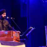 Madhushree Instagram - “Indore Ki Beti “ a wonderful program pics .. #jaswindersingh #agamkumarnigam #sonunigam #indore #orchestra #musica #musical #singer #singing #artistsoninstagram #musician #piano #latamangeshkar