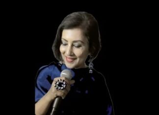 Madhushree Instagram - Enjoy the original #romantic #song.. sing with me .. “Shabnami “. #beautiful #lyrics by #tanveergazi and #peppy #melody by #robbybadal #guiter #mayukhsarkar #piano #sudipghosh64❤️💝 #love #lovesongs #romantic #romanticsongs #happy #happymood #instagood #beautiful #art #cute make your own #fashion #followme #smile