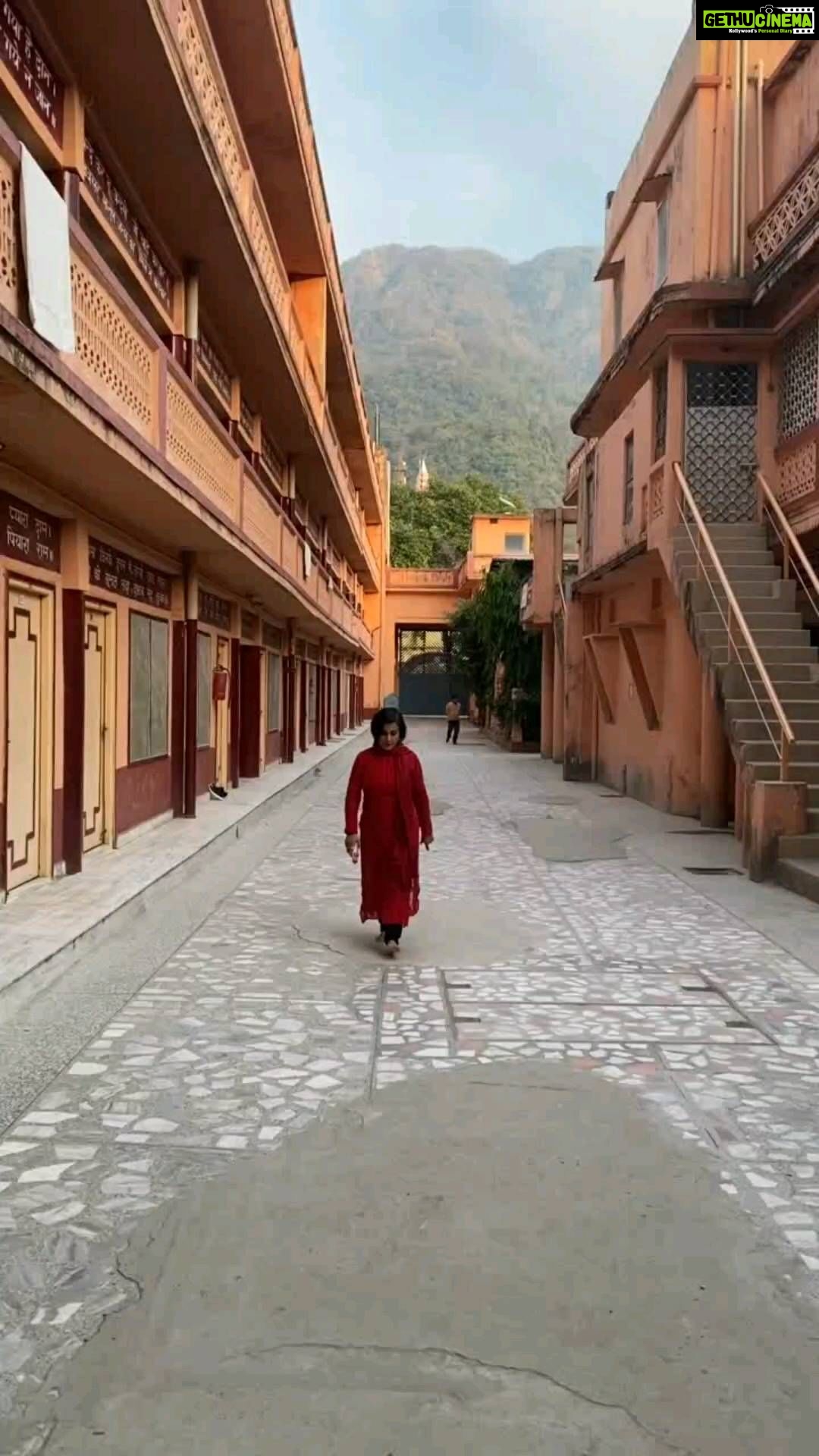 Madhushree Instagram - I thought this was #reel good π . . . . @rik_beatz #trendingreel #trendingsongs #trendingvideo #trendingnow #badimushkil #plainjane #music #mumbai #Fans #instafashion #instagram #instatrend #instagood #bolllywood Mumbai, Maharashtra