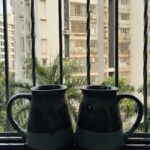 Madhushree Instagram - Chai Bina Chain Kaha Re 💕 ☕💕 @robbybadalmusic ❤️ . . . #chailover #couplegoals #ourtime #conversation #instagood #togetherforever #photooftheday #loveyou #kisses ##happiness #instagram #motivation #chaipecharcha #understandinglove #relationshipgoals #marriedcouple #eveingchill #eveningvibes #loveyoufans #madhushreebhattacharya #madhushreefans Mumbai, Maharashtra